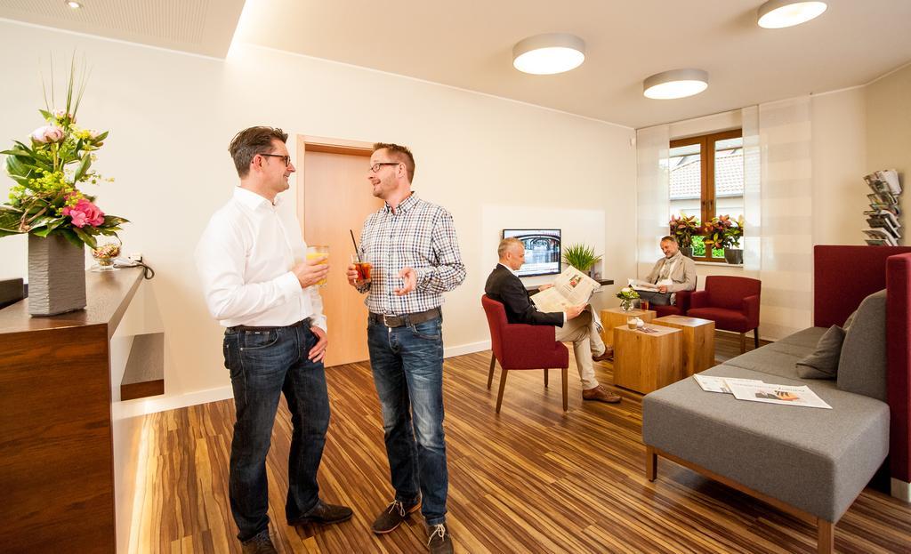 Hotel Hollmann Halle  Екстер'єр фото