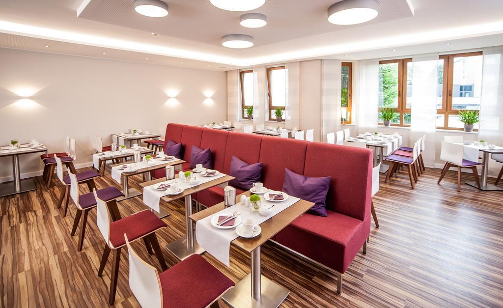 Hotel Hollmann Halle  Екстер'єр фото