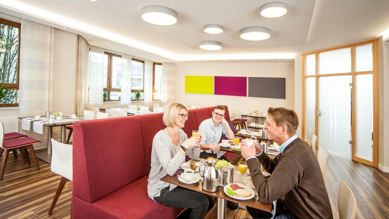 Hotel Hollmann Halle  Екстер'єр фото